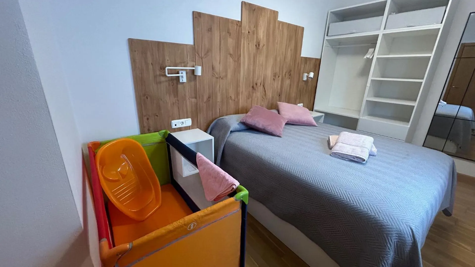 شقة Apartamento Centro Azahar II قرطبة إسبانيا